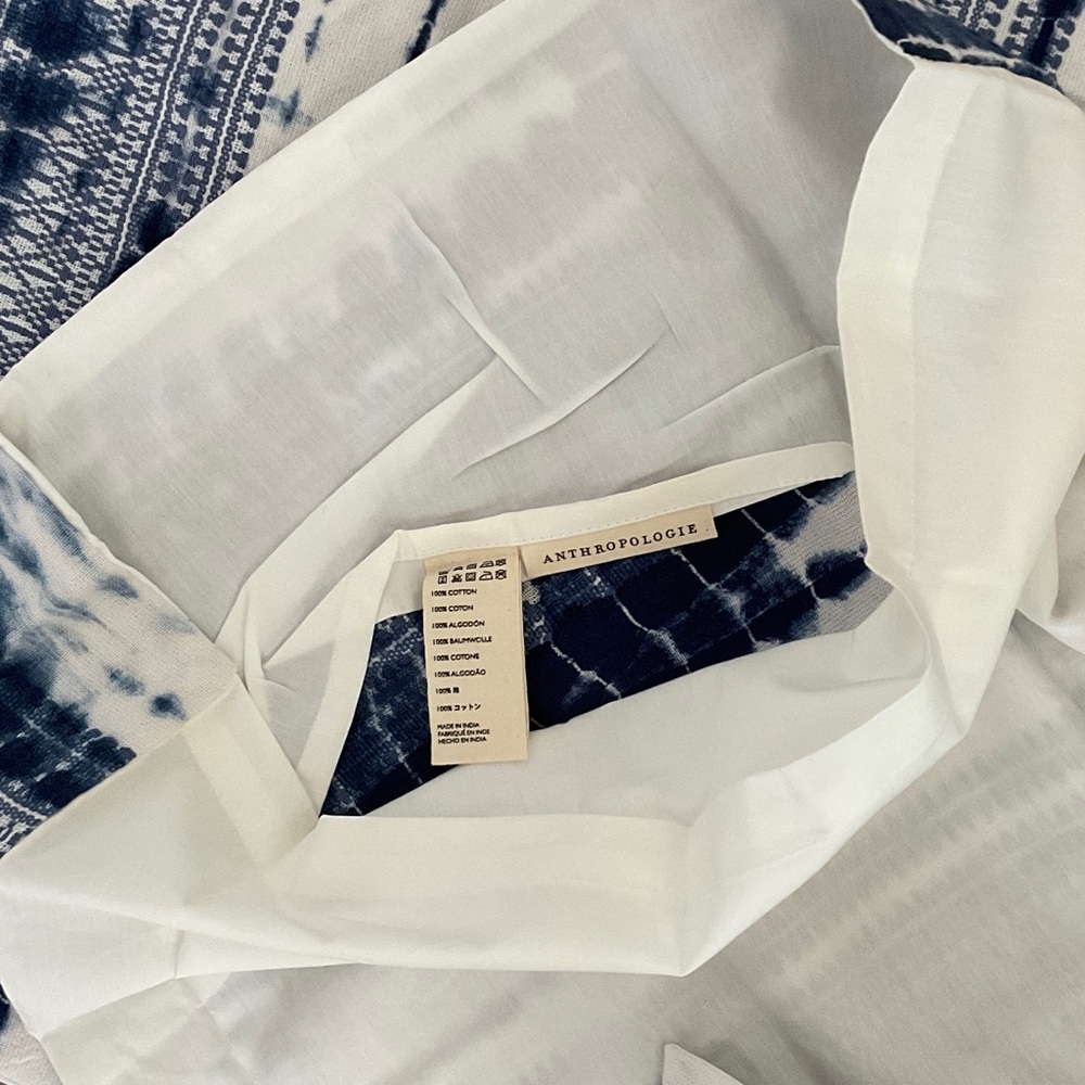 NWOT 2 Anthropologie standard pillow shams - Picture 3 of 7